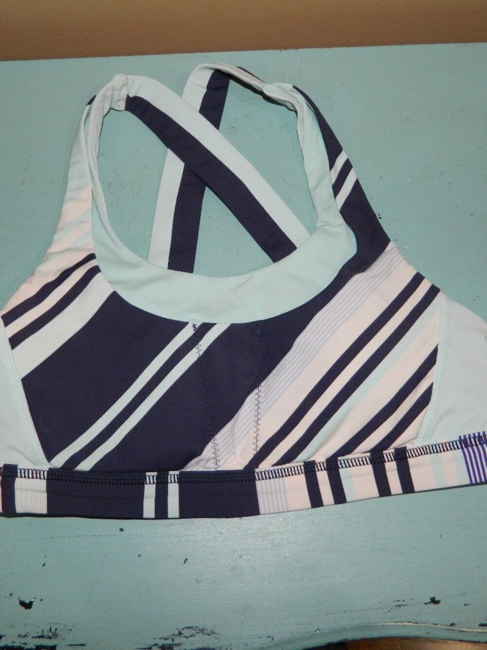 LULULEMON RUN STUFF YOUR BRA  Size 6 (K-41)